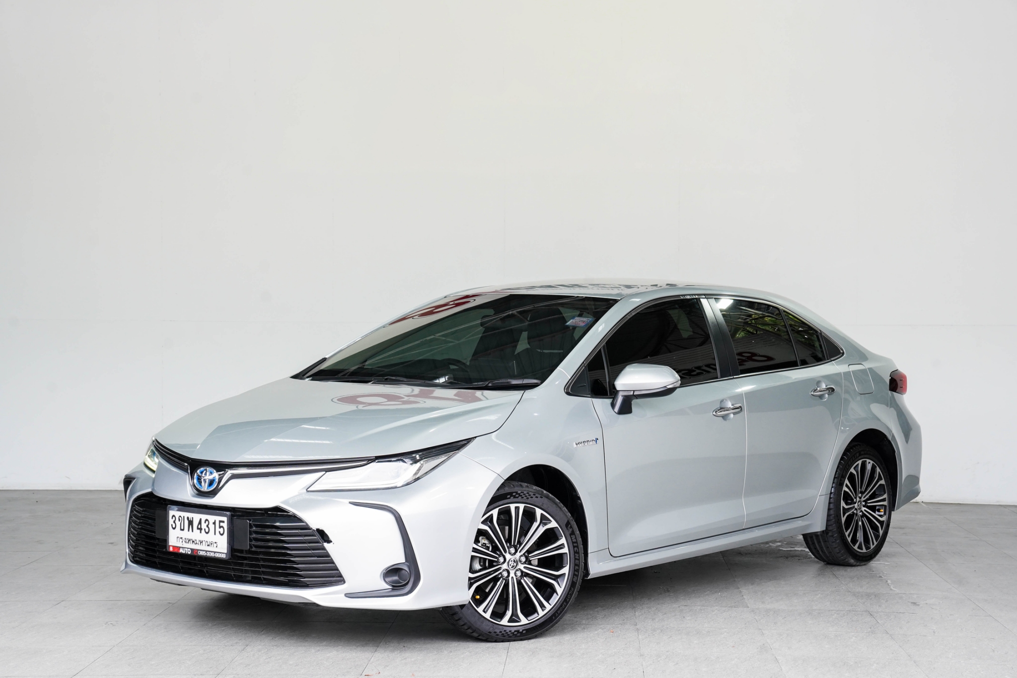 TOYOTA COROLLA ALTIS 1.8 HYBRID PREMIUM AT มือสอง