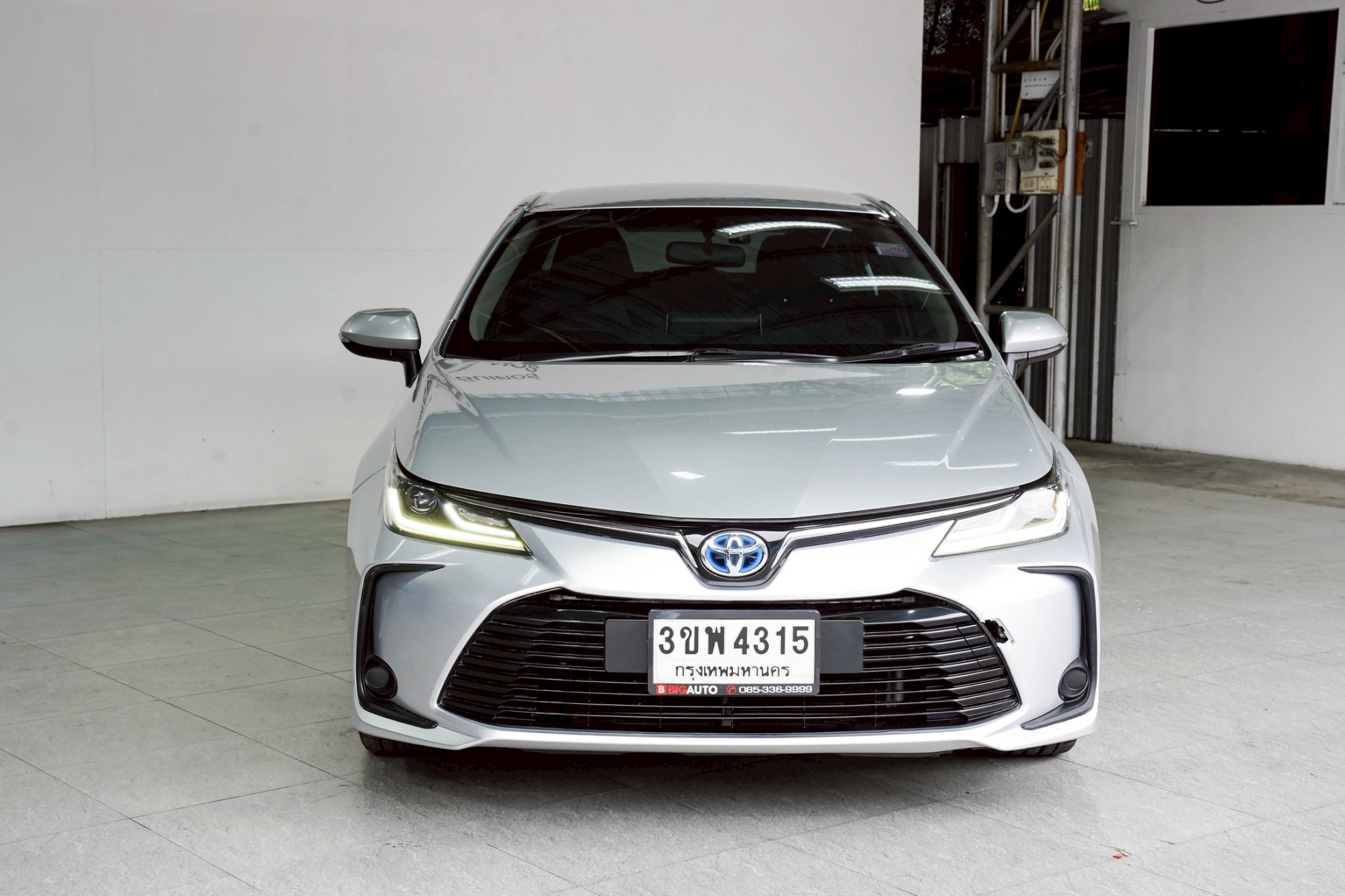 TOYOTA COROLLA ALTIS 1.8 HYBRID PREMIUM AT รูปที่ 2