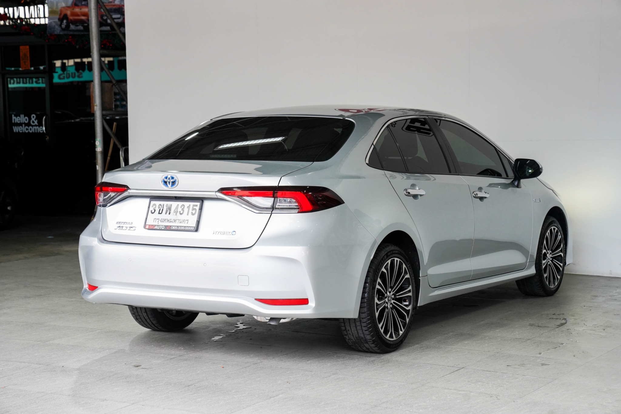 TOYOTA COROLLA ALTIS 1.8 HYBRID PREMIUM AT รูปที่ 4
