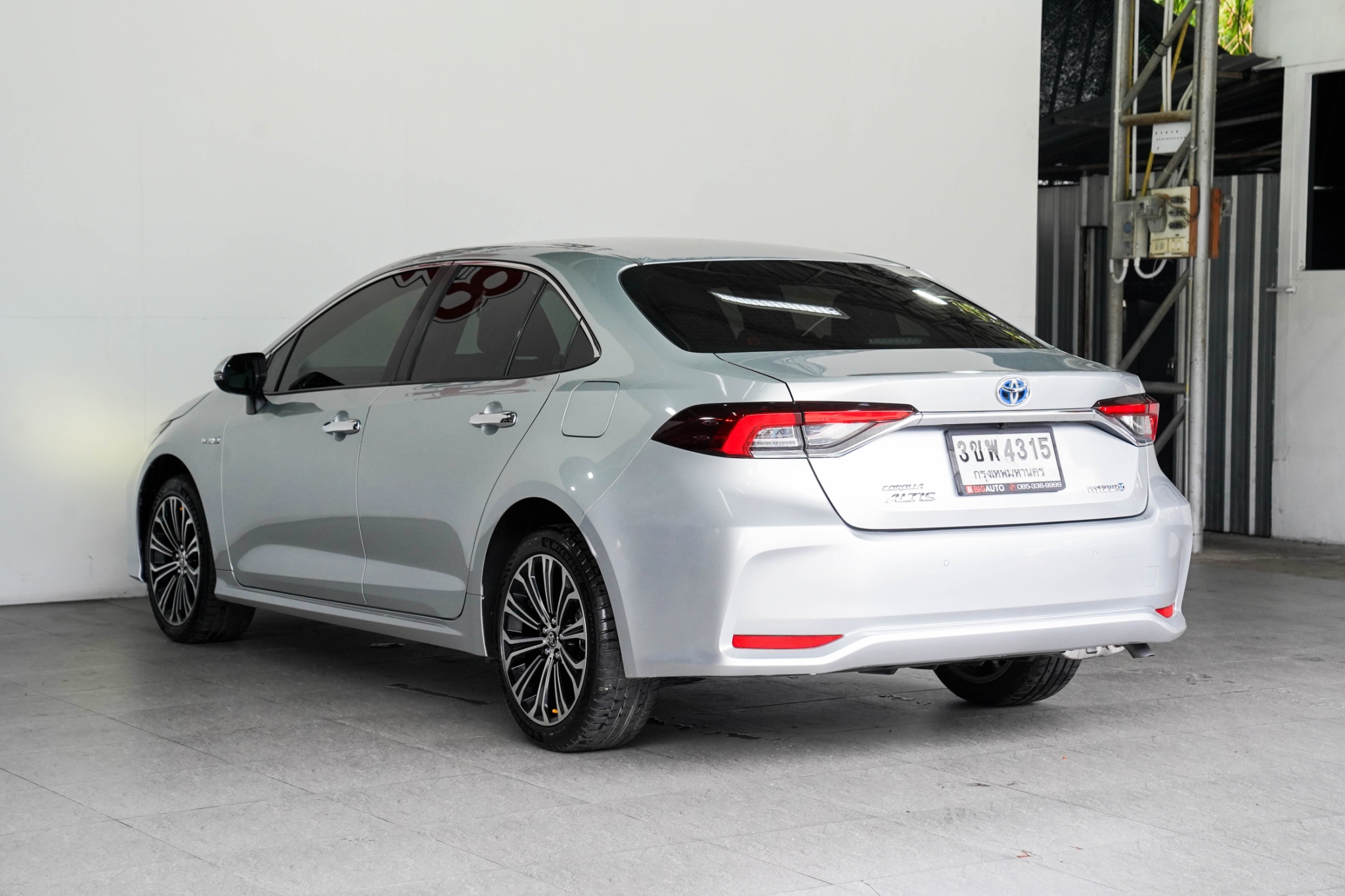 TOYOTA COROLLA ALTIS 1.8 HYBRID PREMIUM AT รูปที่ 5