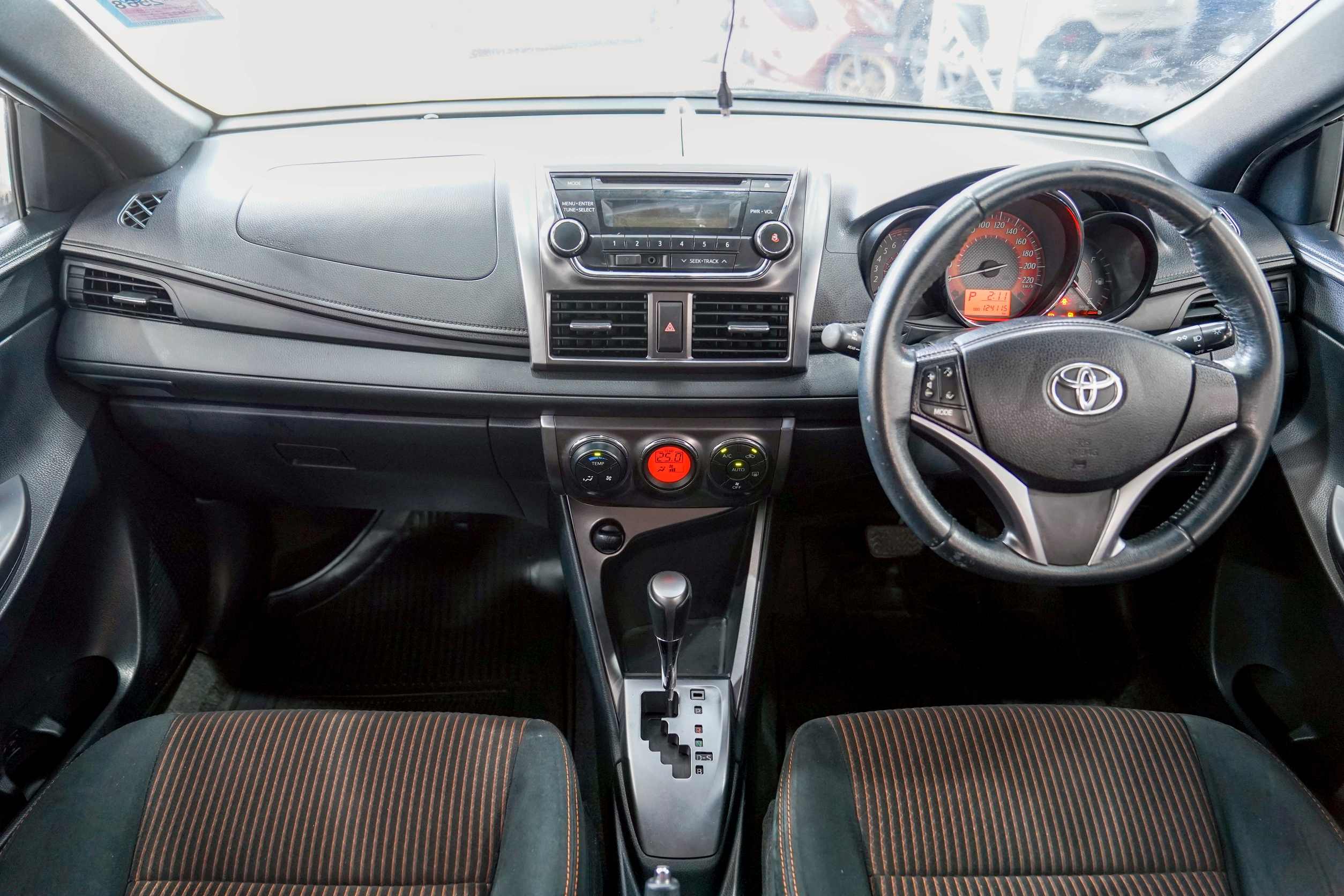 TOYOTA YARIS 1.2 G AT รูปที่ 5