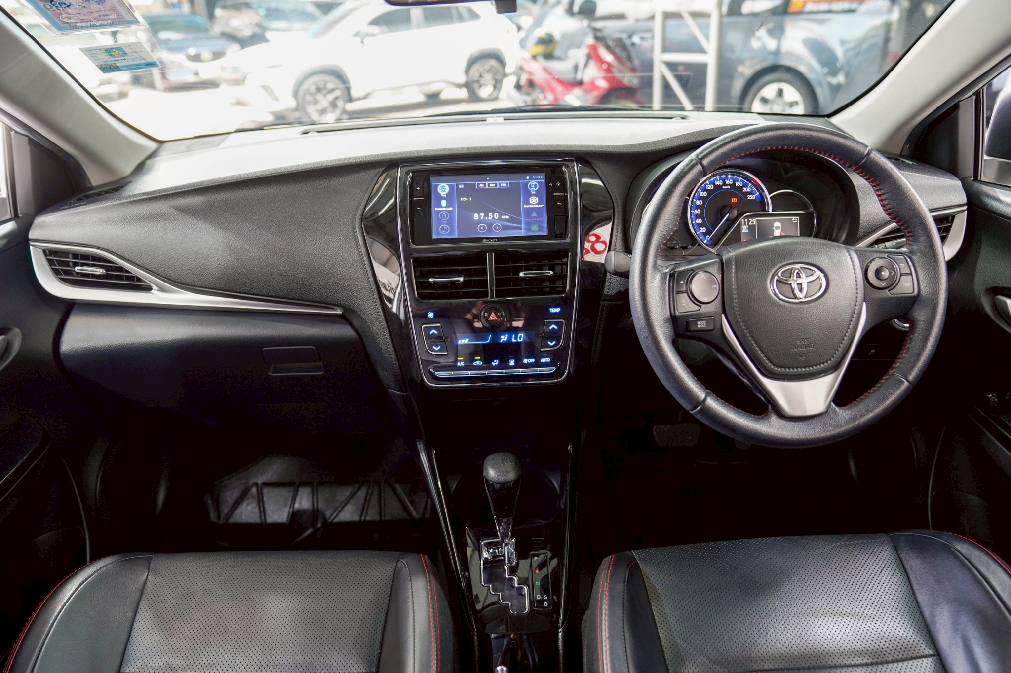 TOYOTA YARIS ATIV 1.2 S+ AT รูปที่ 6